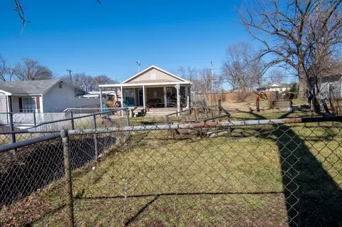 Exterior - 3021 W Olive St, Springfield, MO 65802 photo 13 of 17