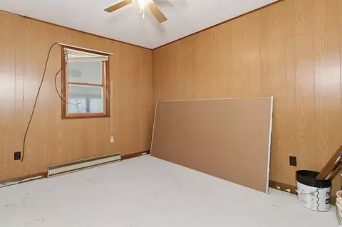 Bedroom - 49 E Tower Dr, Gainesville, MO 65655 photo 1 of 6