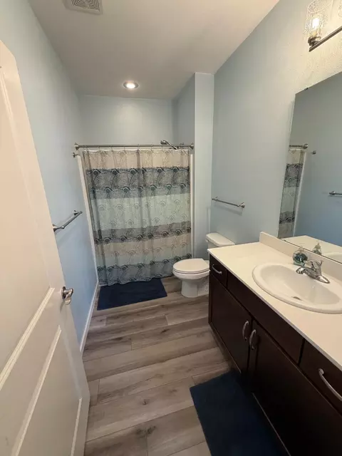 Bath - 114 Vista View Dr #A, Branson, MO 65616 photo 1 of 2
