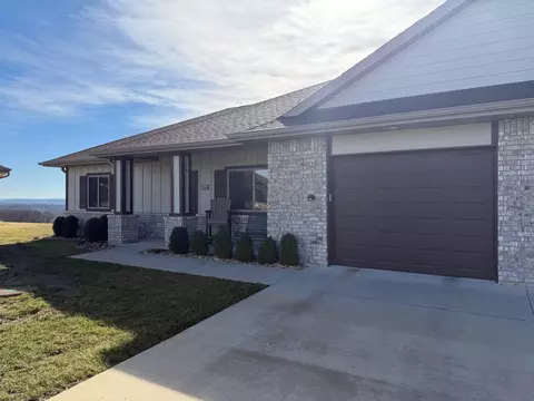 114 Vista View Dr #A, Branson, MO 65616