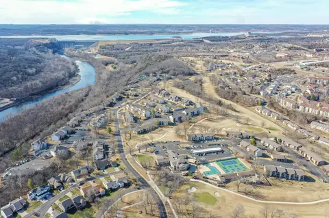 View/Area - 318 Wimbledon Dr #11, Branson, MO 65616 photo 6 of 8