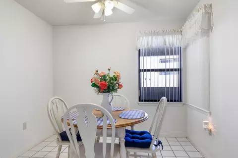 Dining - 318 Wimbledon Dr #11, Branson, MO 65616 photo 1 of 3