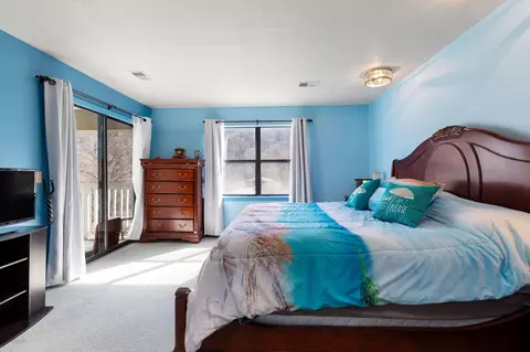 Bedroom - 318 Wimbledon Dr #11, Branson, MO 65616 photo 2 of 4