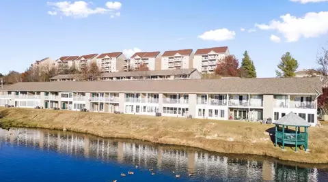 31 Golfshores Dr #19, Branson, MO 65616