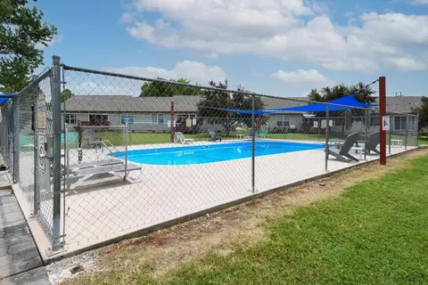 Exterior - 309 Van Buren Rd, Branson, MO 65616 photo 8 of 10
