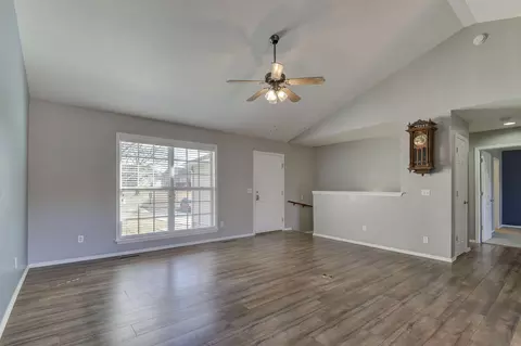 Living - 309 Van Buren Rd, Branson, MO 65616 photo 4 of 7