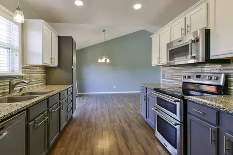 Kitchen - 309 Van Buren Rd, Branson, MO 65616 photo 3 of 3
