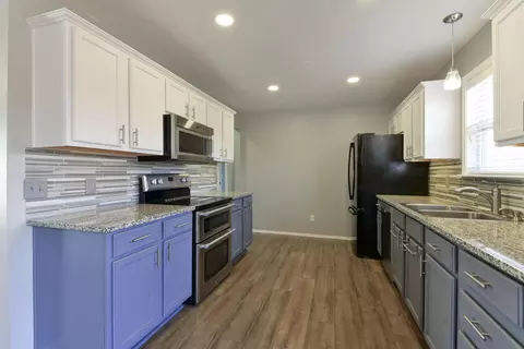 Kitchen - 309 Van Buren Rd, Branson, MO 65616 photo 1 of 3