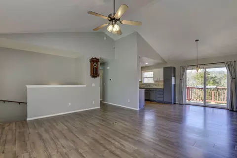Living - 309 Van Buren Rd, Branson, MO 65616 photo 3 of 7