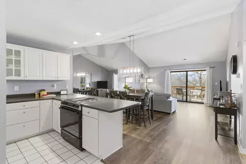 Kitchen - 175 Avondale Dr #15, Branson, MO 65616 photo 1 of 6