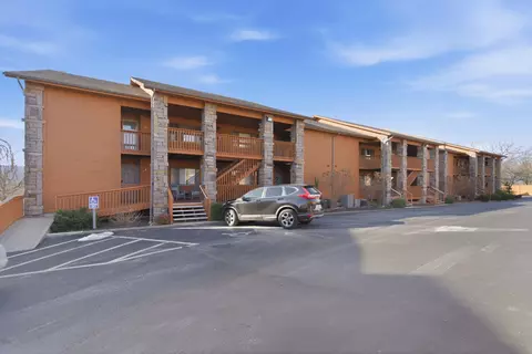 Exterior - 175 Avondale Dr #15, Branson, MO 65616 photo 3 of 3