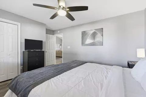 Bedroom - 175 Avondale Dr #15, Branson, MO 65616 photo 6 of 6