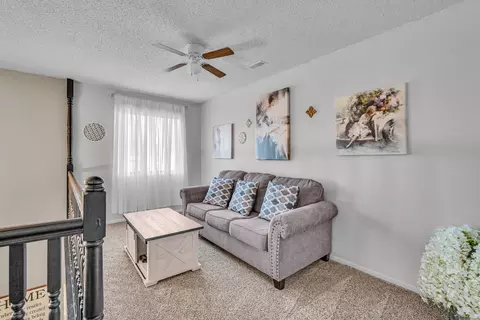 Living - 1101 W Fourth St, Mountain View, MO 65548 photo 2 of 2