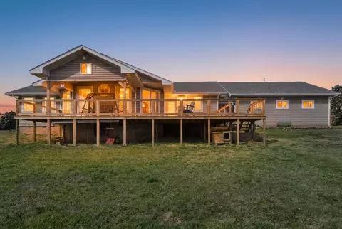 7449 Farm Rd #2280, Seligman, MO 65745