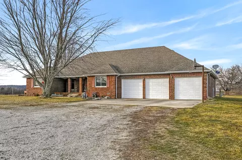 5585 Highway Ab, Fair Grove, MO 65648