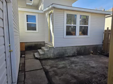 Exterior - 1502 N Grant Ave, Springfield, MO 65803 photo 5 of 5