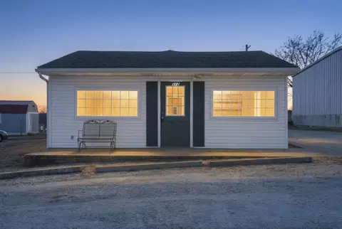 312 Rb Rd, Stockton, MO 65785