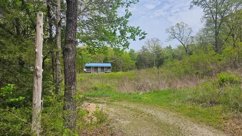 3528 County Road E 14-253, Drury, MO 65638