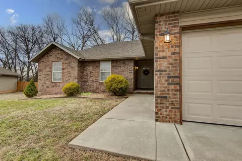 5669 W Sunflower Dr, Springfield, MO 65802 photo 2