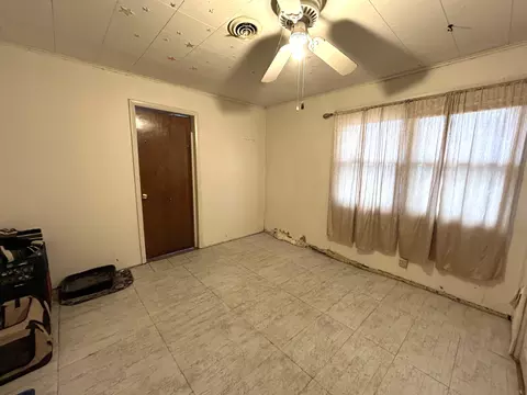 Bedroom - 820 2nd St, Cabool, MO 65689 photo 3 of 3