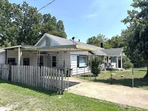 Other - 820 2nd St, Cabool, MO 65689 photo 1 of 5