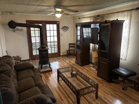 Living - 820 2nd St, Cabool, MO 65689 photo 2 of 2