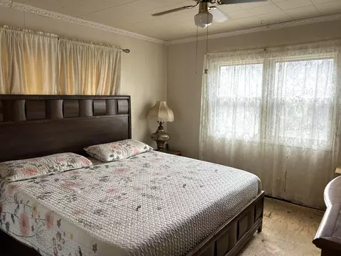 Bedroom - 820 2nd St, Cabool, MO 65689 photo 1 of 3