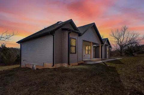Exterior - 208 Danalia Dr, Marshfield, MO 65706 photo 10 of 10