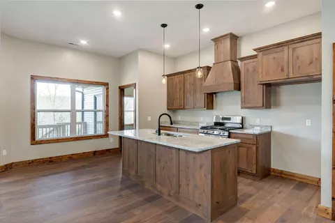 Kitchen - 208 Danalia Dr, Marshfield, MO 65706 photo 1 of 3