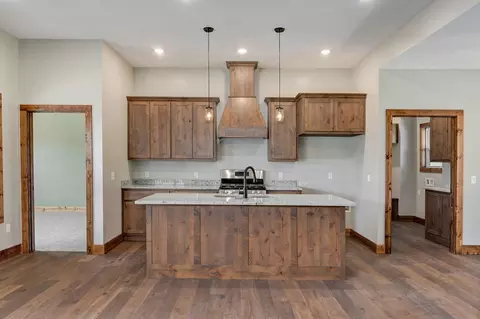 Kitchen - 208 Danalia Dr, Marshfield, MO 65706 photo 2 of 3