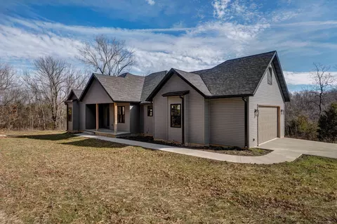 Exterior - 208 Danalia Dr, Marshfield, MO 65706 photo 2 of 10