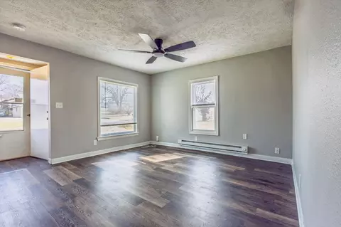 Living - 629 S Glenn Ave, Springfield, MO 65802 photo 2 of 2