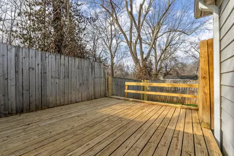Exterior - 629 S Glenn Ave, Springfield, MO 65802 photo 6 of 8