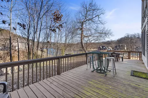 Exterior - 710 Fall Creek Dr #2, Branson, MO 65616 photo 5 of 33
