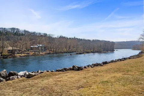 View/Area - 710 Fall Creek Dr #2, Branson, MO 65616 photo 25 of 37