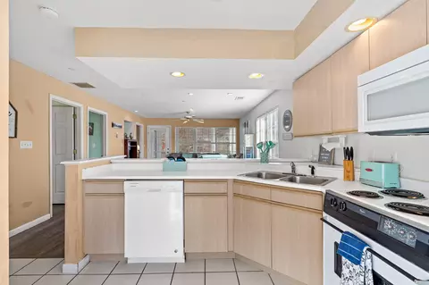Kitchen - 710 Fall Creek Dr #2, Branson, MO 65616 photo 1 of 3