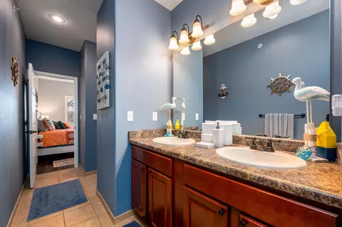Bath - 51 Eagles Ridge Ln #2, Branson, MO 65616 photo 3 of 3
