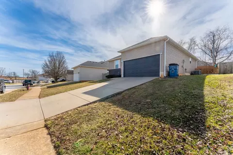 416 W White Ash Rd, Nixa, MO 65714 photo 3