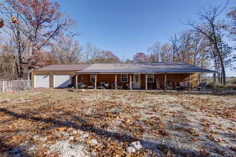 207 Royal Dr, Marshfield, MO 65706