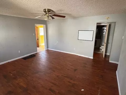 Living - 208 E 4th St, Willow Springs, MO 65793 photo 1 of 2