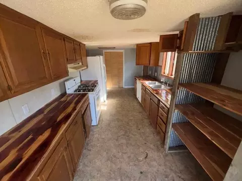 Kitchen - 208 E 4th St, Willow Springs, MO 65793 photo 1 of 1