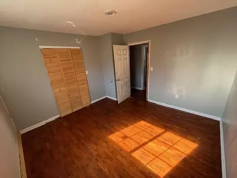 Bedroom - 208 E 4th St, Willow Springs, MO 65793 photo 6 of 6