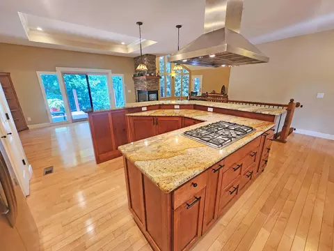 Kitchen - 233 Sidehill Dr, Ridgedale, MO 65739 photo 6 of 12