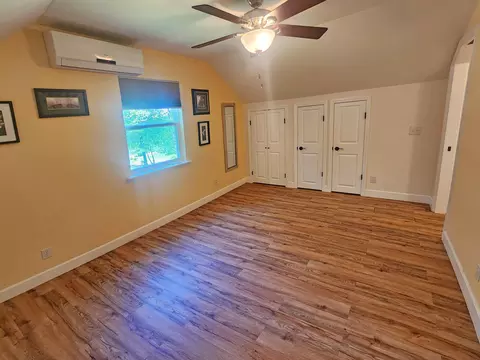 Bedroom - 233 Sidehill Dr, Ridgedale, MO 65739 photo 7 of 7
