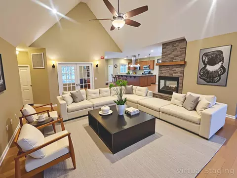Living - 233 Sidehill Dr, Ridgedale, MO 65739 photo 3 of 7