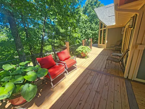 Exterior - 233 Sidehill Dr, Ridgedale, MO 65739 photo 7 of 15