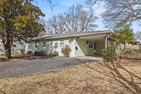 2643 W Walnut St, Springfield, MO 65806