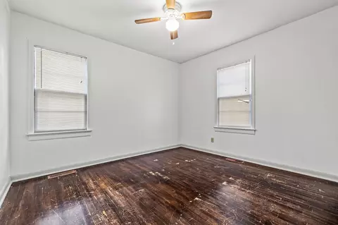 Bedroom - 2643 W Walnut St, Springfield, MO 65806 photo 1 of 6