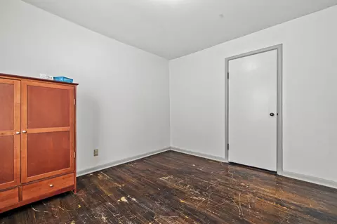 Bedroom - 2643 W Walnut St, Springfield, MO 65806 photo 4 of 6