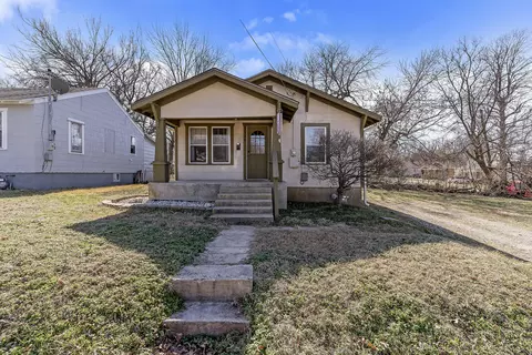 1328 W Elm St, Springfield, MO 65806
